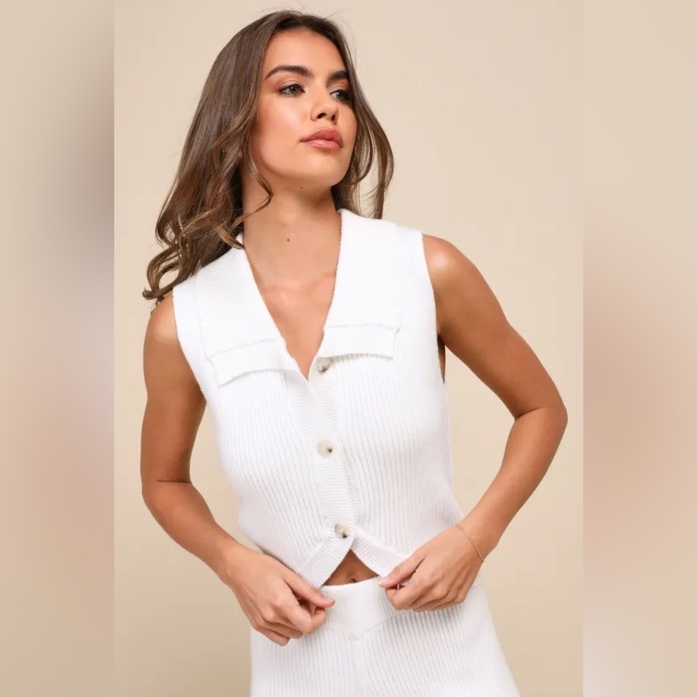 NWT Lulus Ivory Ribbed Knit Button-Up  Sweater Vest Old Money Medium